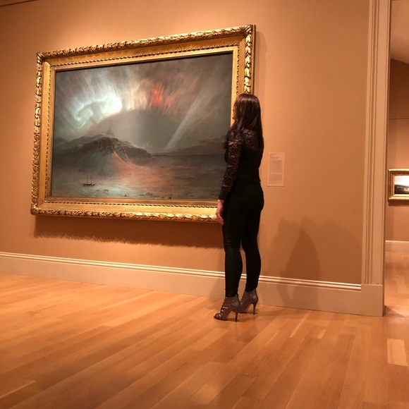 Meet your Posher, Danielle - Picture 2 of 10